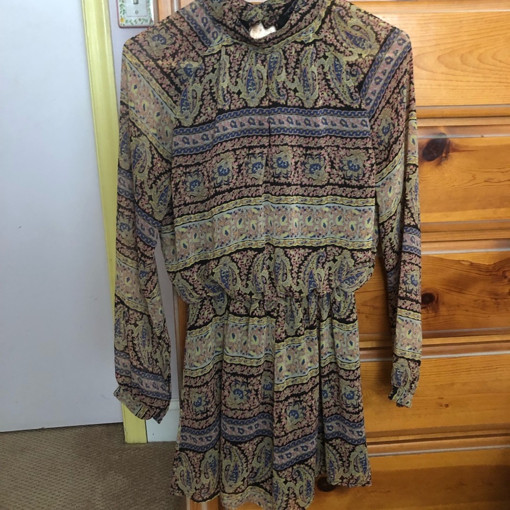 Long-sleeved collared romper